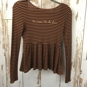 Truly Madly Deeply. Size Medium top. In excellent condition!